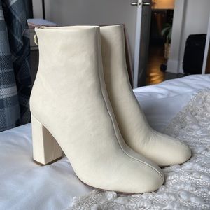 Joie Saleema White Boots